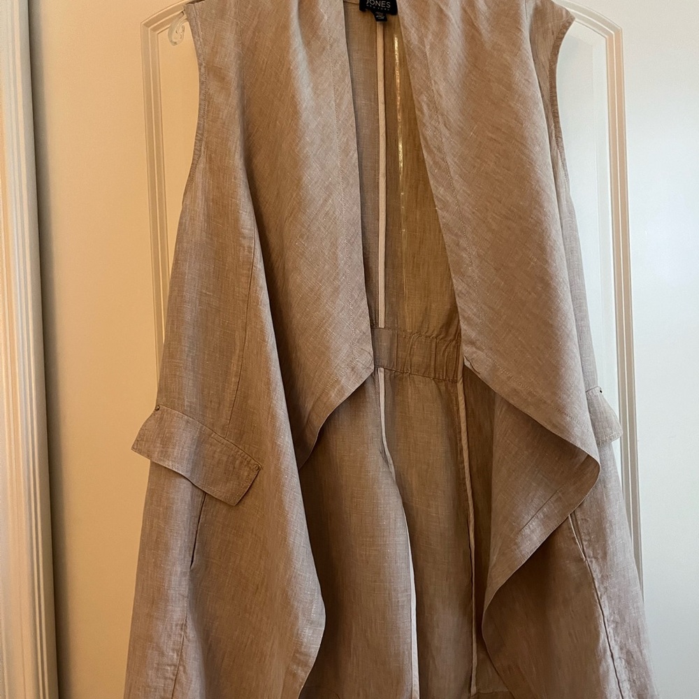 Jones New York Light Tan Open Front Vest